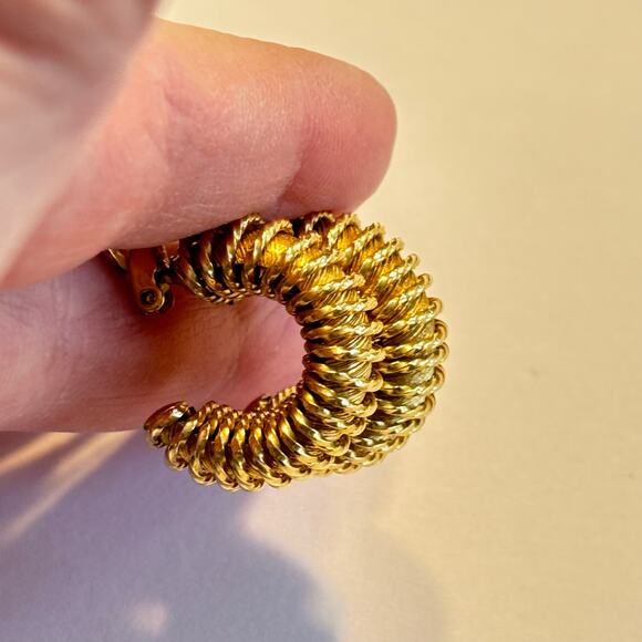 12K 1/20 GF clip on earrings textured faux hoops classic elegant hallmarked - Picture 6 of 12